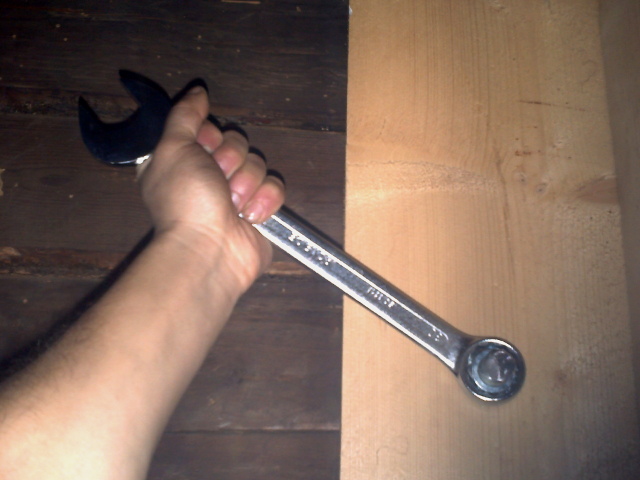fastening a nut to the threaded rod